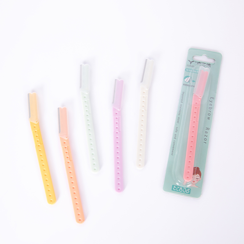 Wenkbrauwtrimmer-scheerapparaat met precisieafdekking